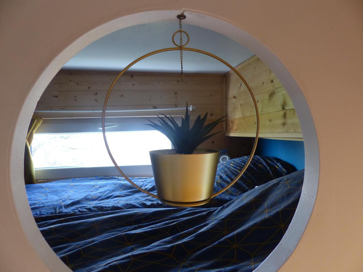 Mon Ptit Nid House Tiny House Apartment Panissieres Bagian luar foto